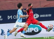 米兰体育-海港2-1逆袭新鹏城，蒯纪闻首发登场，李新翔进球扳平蓉城！