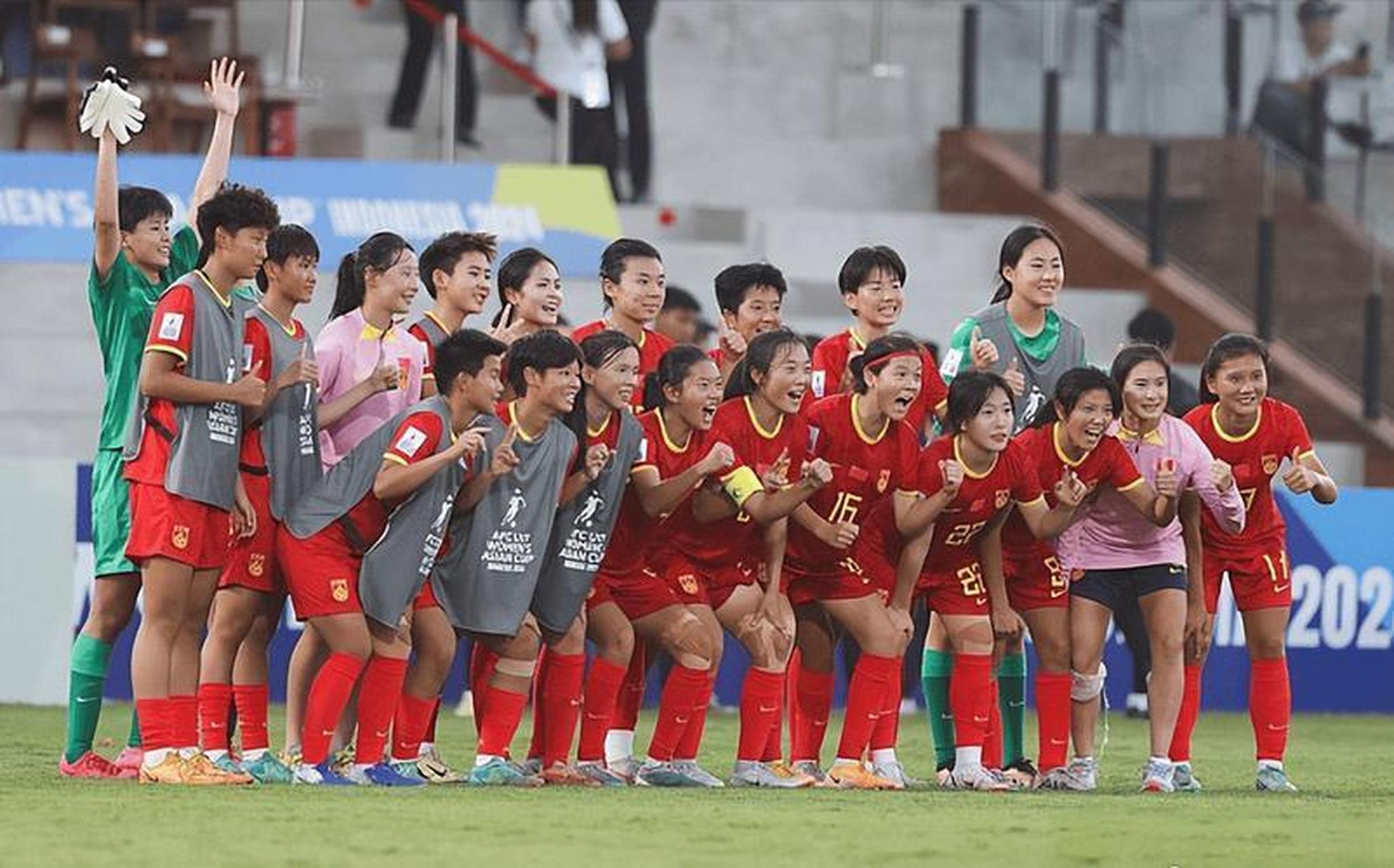 亚运女足团队实力超群，备受瞩目