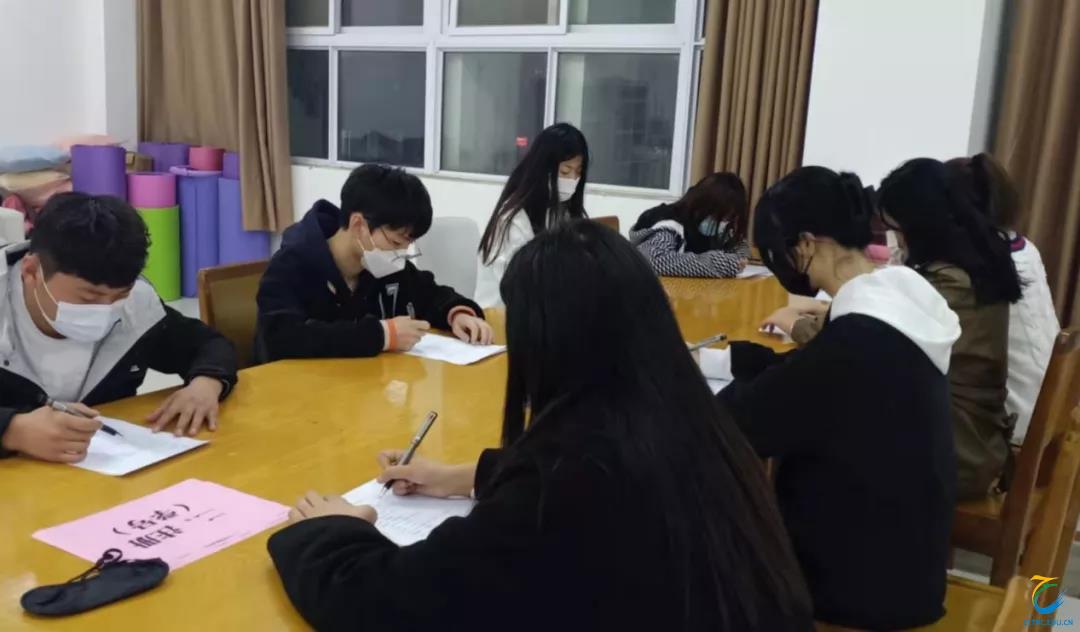 本场比赛赛前心理素质测试，双方谁更沉稳？