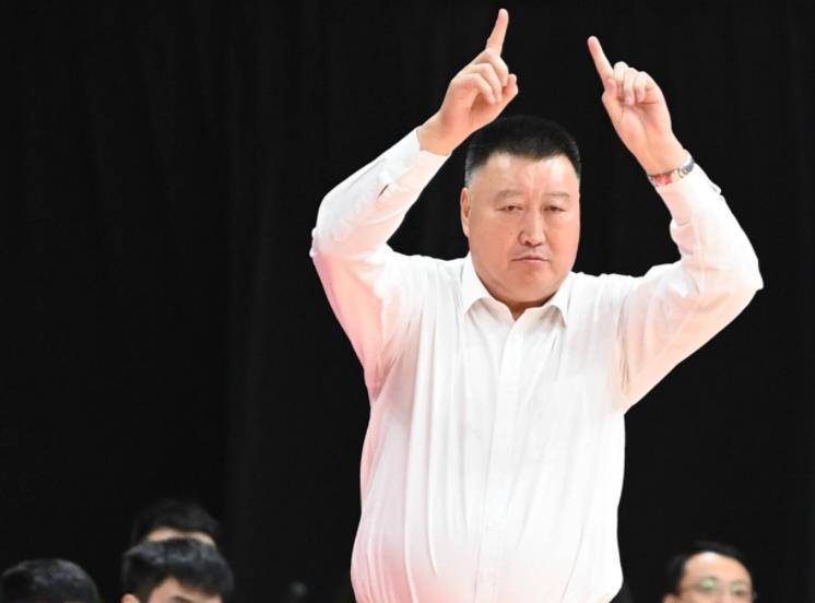 重庆男篮励志向前冲，力争晋级前四