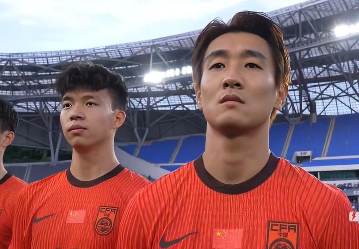 国足评分：颜骏凌张玉宁表现尚可后腰表现难如人意的简单介绍