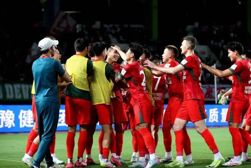 关于3-2、2-3足协杯8强出炉！蓉城申花国安冲冠，中甲诞生最大的信息