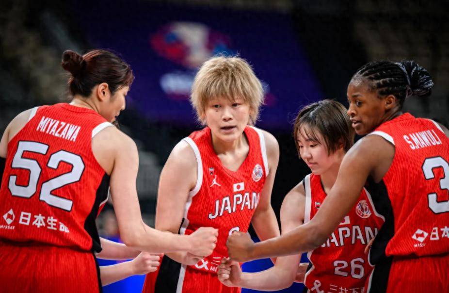 包含日本女篮亚洲杯名单：高田真希渡嘉敷来梦领衔的词条